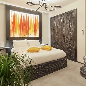  Bed & Breakfast Via Roma 25 Italy